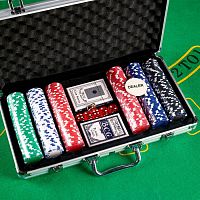 Покер, в металлическом кейсе (карты 2 колоды, фишки 300 шт. без/ ном, 5 кубиков) 278723 iQSclub магазин настольных и развивающих игр