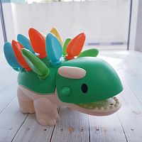 Развивающая игрушка сортер Динозаврик с открывающимся ртом IQS01323 iQSclub магазин настольных и развивающих игр