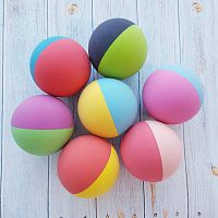 Набор мячей разноцветный из 3 штук для игр IQS01244 iQSclub магазин настольных и развивающих игр