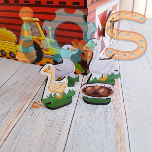 Игровой набор из фермы с фигурками домашних животных 3+ iQSclub магазин настольных и развивающих игр фото 4